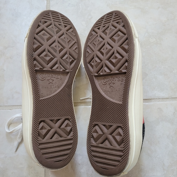 Comme Des Garçons PLAY x Converse Unisex Chuck Taylor Sneakers - Picture 7 of 7